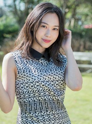 Foto Minako Kotobuki