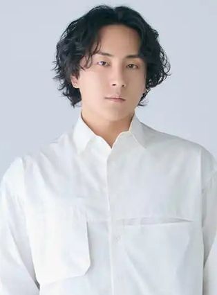 鈴木 崚汰の写真