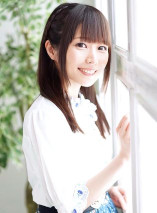 桑原 由気の写真